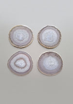 By Nature Onderzetters Lusin – Set van vier agaat onderzetters in wit met roze accenten